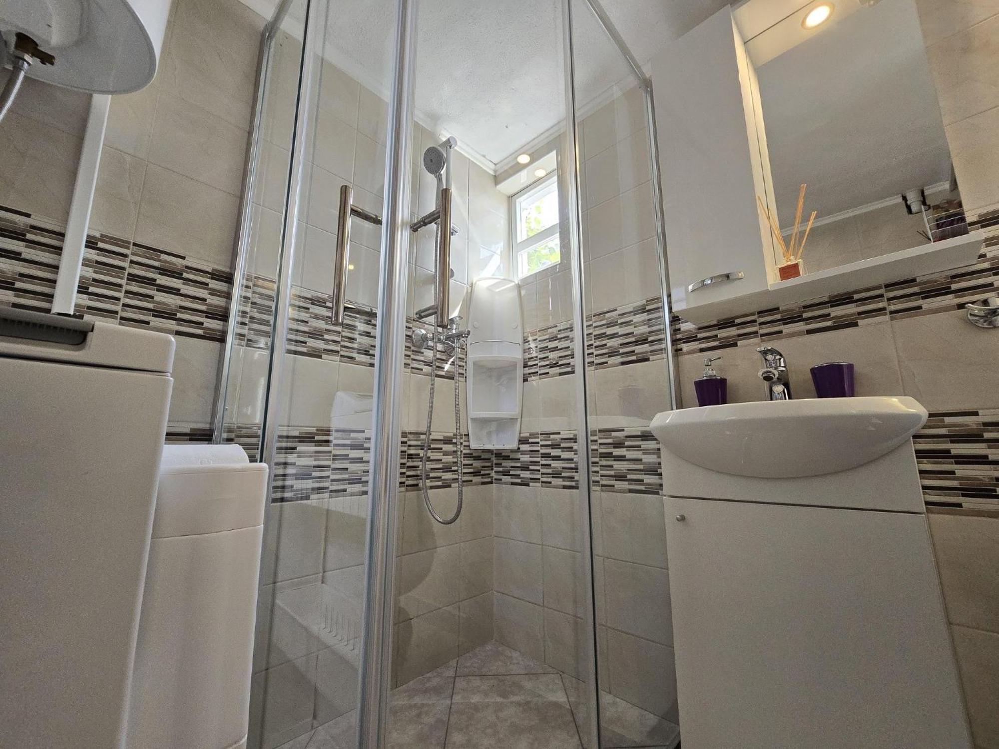 Indy'S Beach Apartments Dubrovnik Room photo
